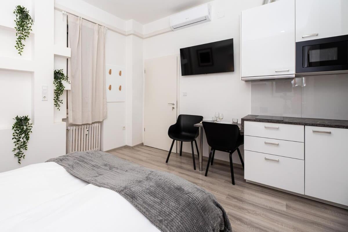 Extra Central - New - Charming Studio Budapest Exterior foto